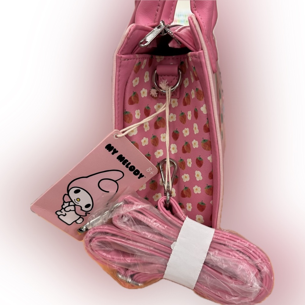 Loungefly My Melody 🍓Strawberrry 🍓 SUPREME Pink Jandbag - Picture 5 of 9